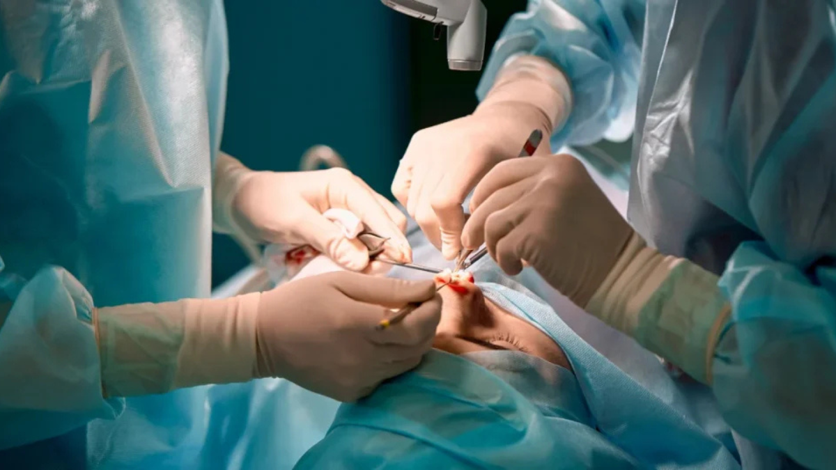 Skull Base Surgery: What It Is & Why You Need an Expert